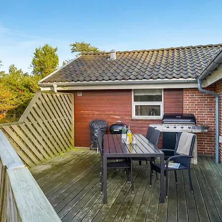 Cozy And Spacious Near Torup Close To The North Sea, Fjerritslev