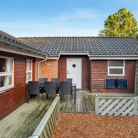 Cozy And Spacious Near Torup Close To The North Sea بيت للعطل Fjerritslev