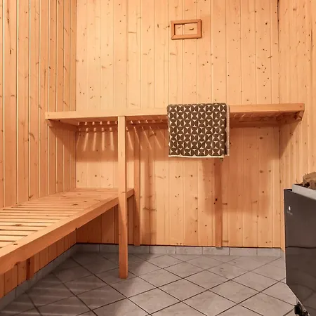 Cozy And Spacious Near Torup Close To The North Sea, *
