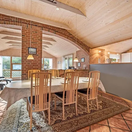 Holiday home Cozy And Spacious Near Torup Close To The North Sea, Fjerritslev